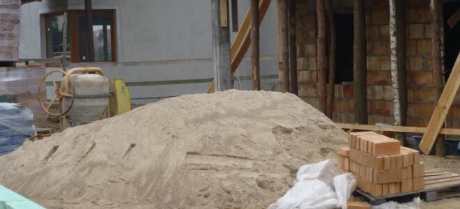 Когда инвестор может войти в область смежного имущества?