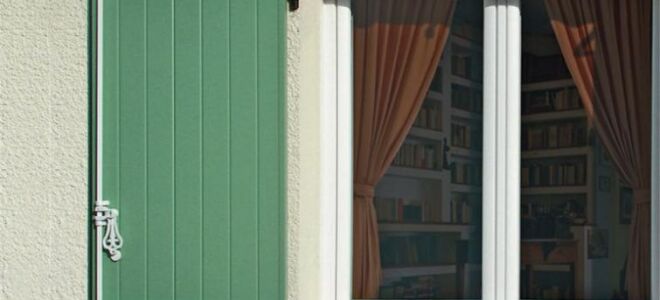 Жалюзи, жалюзи или навесы: что выбрать для отдельного дома?