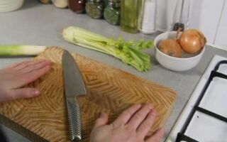 Вы хотите вырезать нож, как шеф-повар? Вот секрет этого искусства (ВИДЕО)