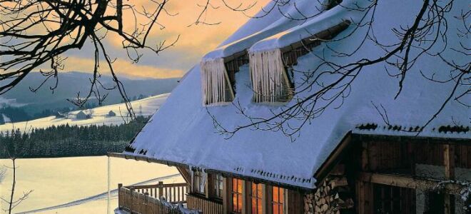 Зима раскрывает все несовершенства дома, особенно крышу