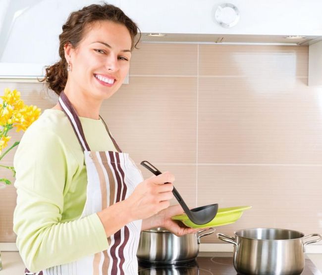 6 трюков, которые будут полезны на кухне каждой дамы дома