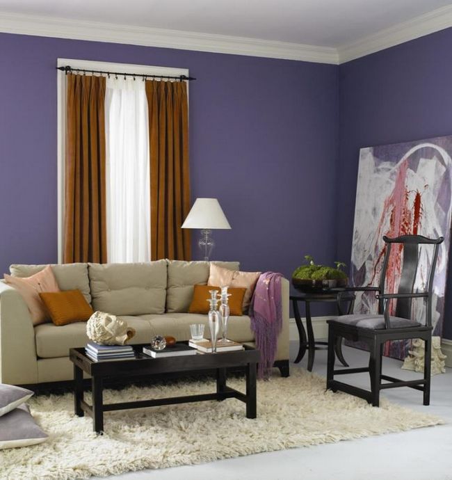 Дизайн интерьера с фиолетовыми стенами