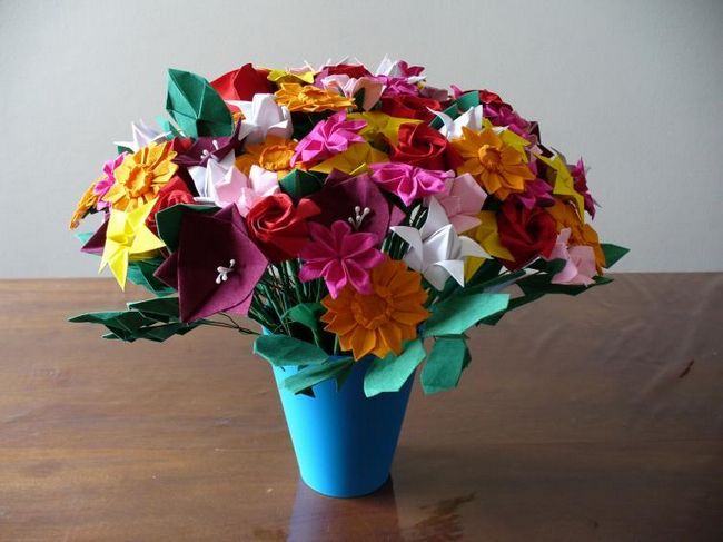 Букет из оригами цветов