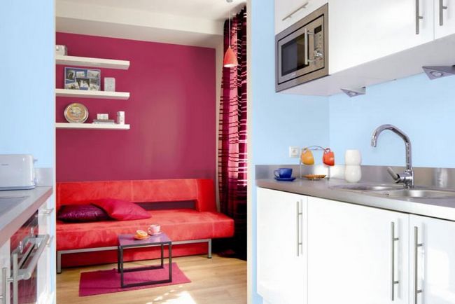 Кухня со стенами, покрытыми латексной краской. Ванная и кухня