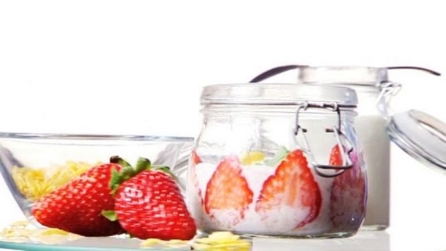 Как сделать вкусный домашний йогурт (ВИДЕО)