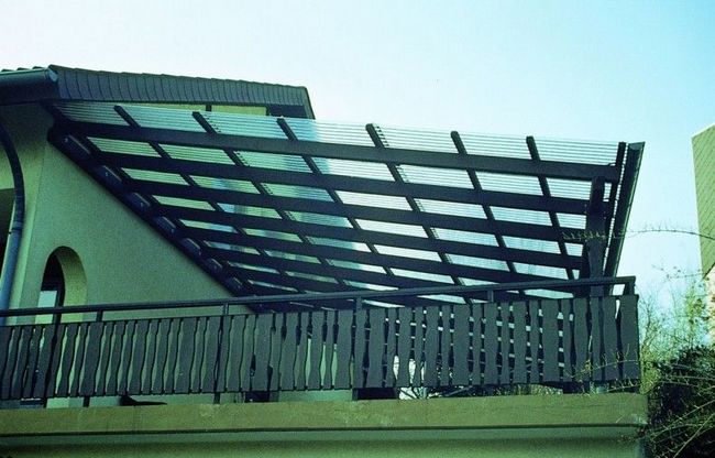 Терраса на крыше из поликарбонатных панелей
