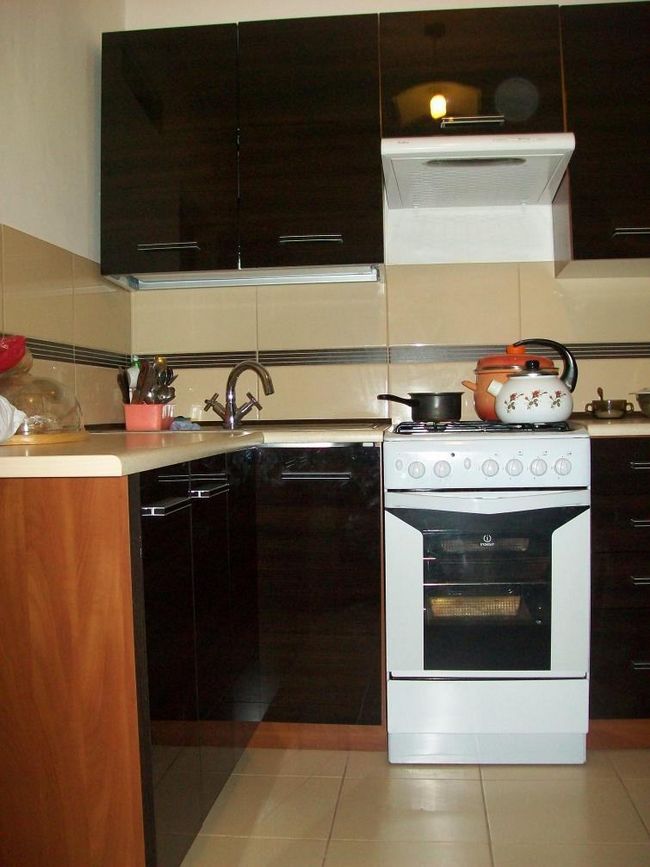Кухня в планировке L - зоны: подготовка, чистота и приготовление пищи
