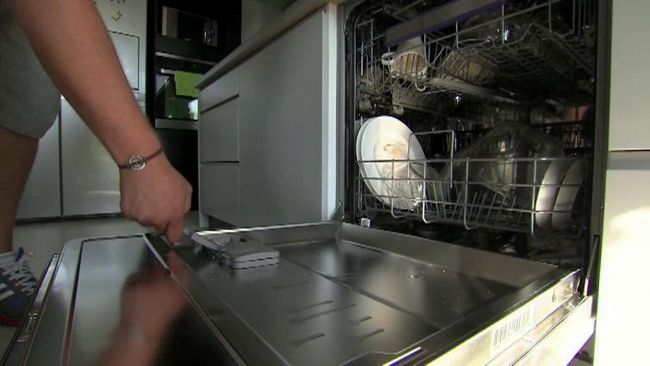 Мытье посуды - это повседневная жизнь каждого из нас