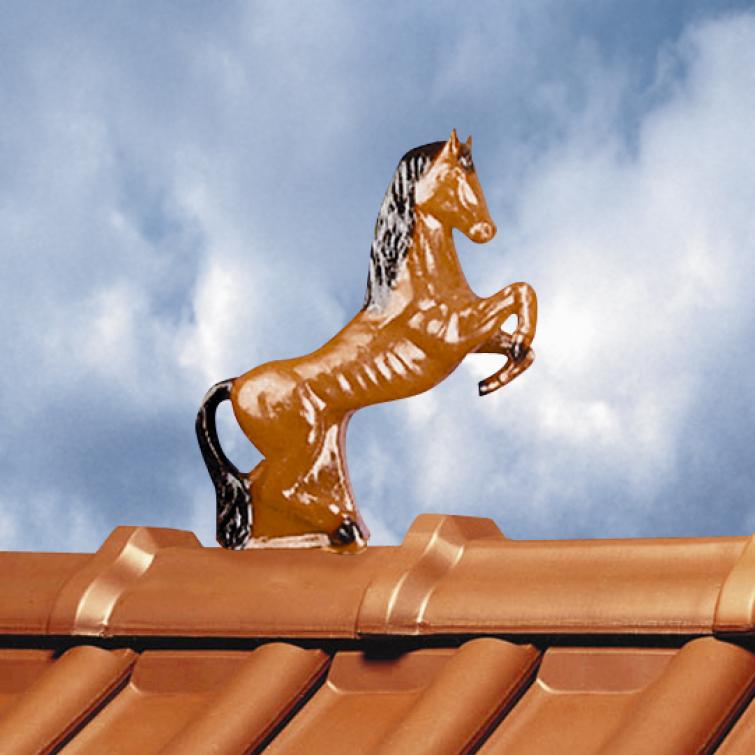 Украшение крыши - лошадь