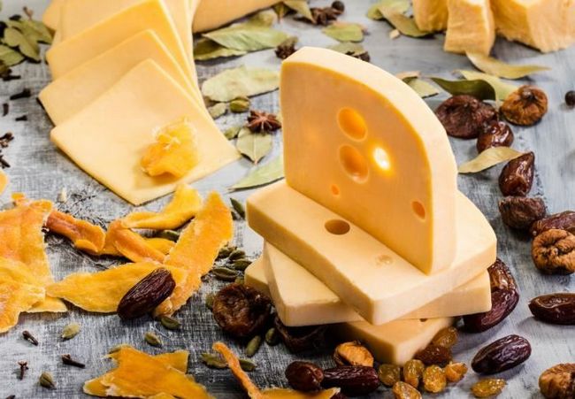 Желтый сыр как источник витамина B12