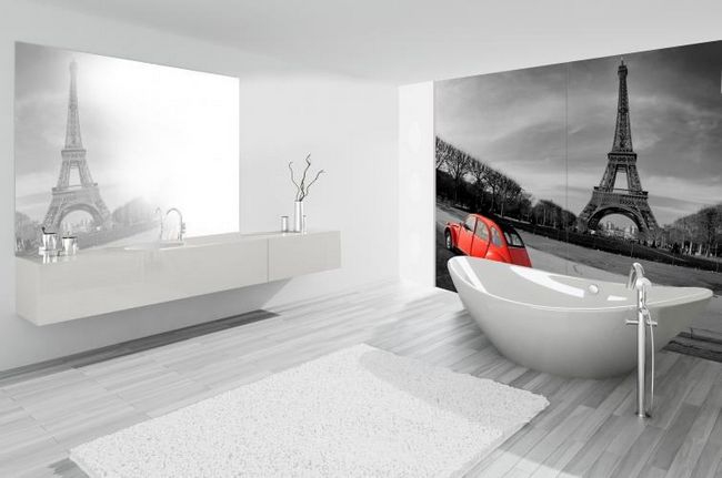 Закаленные стеклянные панели - интересная идея для освежения ванной комнаты