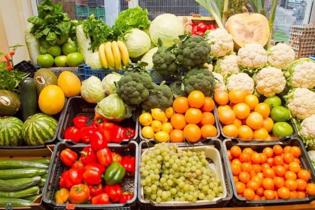Овощи и сезонные фрукты