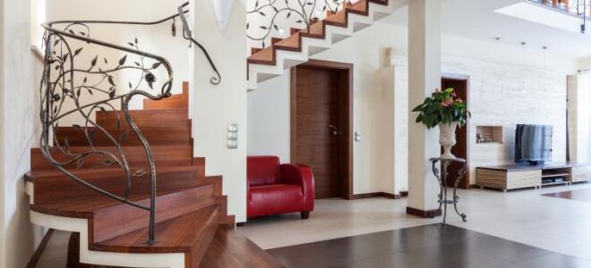 Перила из дерева и нержавеющей стали: мы выбираем, какие лучше