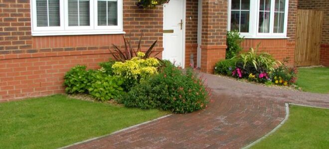 Как ухаживать за деревянными наружными дверями