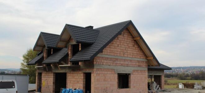 Мы выбираем кровельную черепицу — что искать