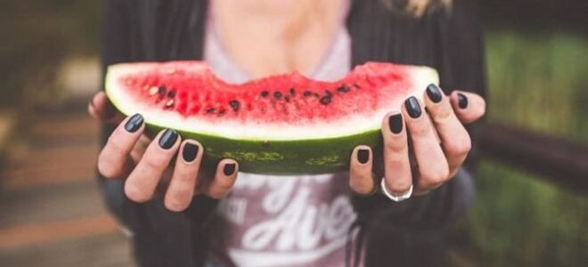 Арбуз — съесть его с семенами или без них